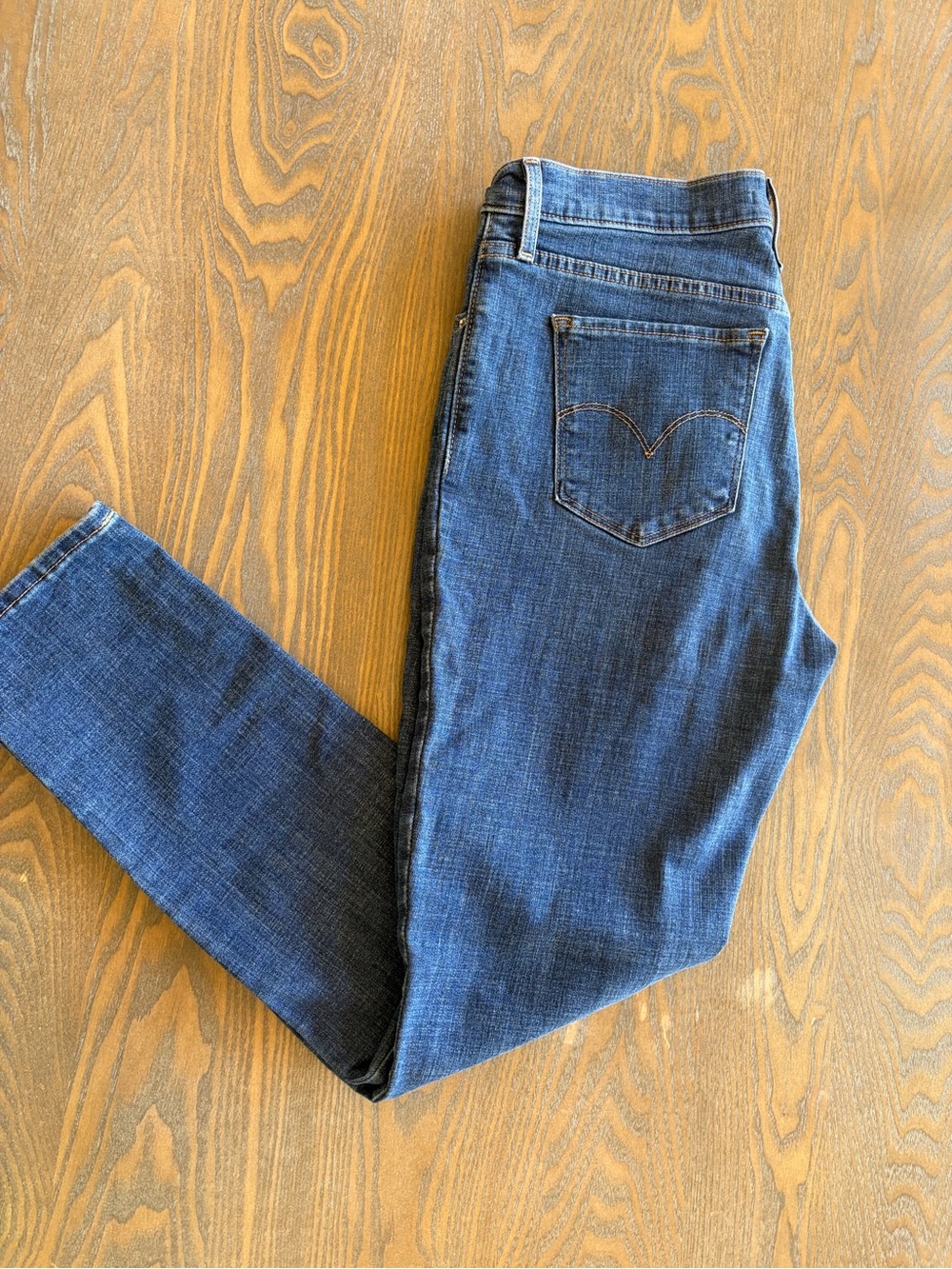 Levi’s 311 Shaping Skinny Jeans Women’s Size 31 Medium Wash Stretch Denim - Picture 3 of 7